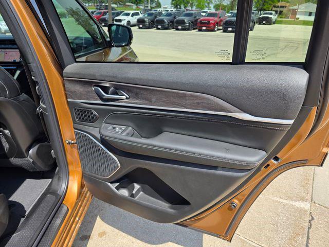 new 2026 Jeep Grand Cherokee L car, priced at $55,202