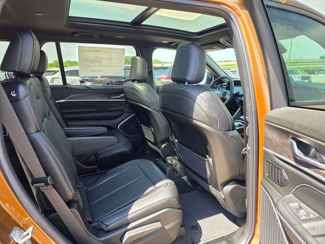 new 2026 Jeep Grand Cherokee L car, priced at $55,202