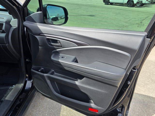 used 2023 Honda Passport car, priced at $30,012