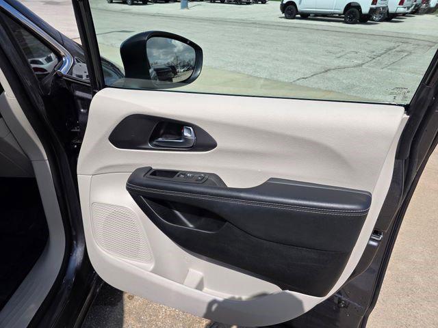 used 2023 Chrysler Pacifica car, priced at $24,172
