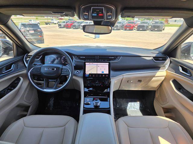 used 2024 Jeep Grand Cherokee car, priced at $34,912