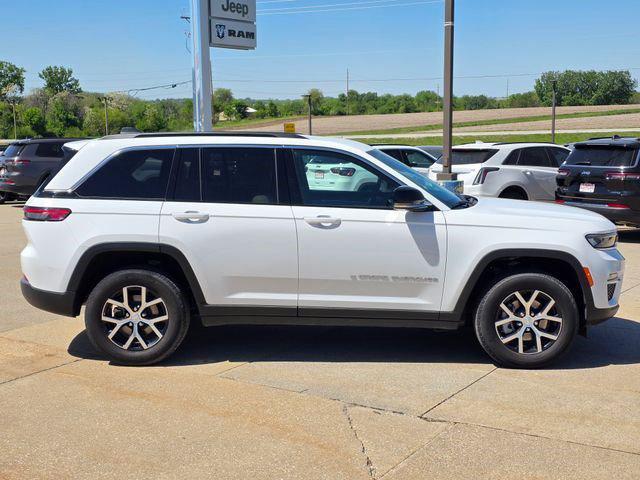 used 2024 Jeep Grand Cherokee car, priced at $34,912