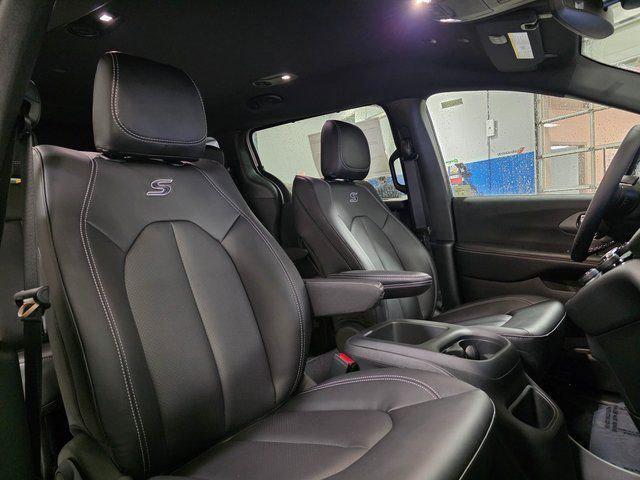 new 2026 Chrysler Pacifica car, priced at $48,263