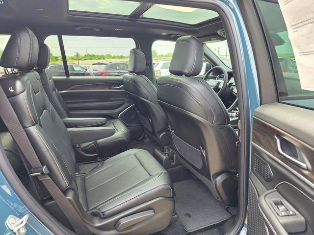 new 2026 Jeep Grand Cherokee L car, priced at $54,677