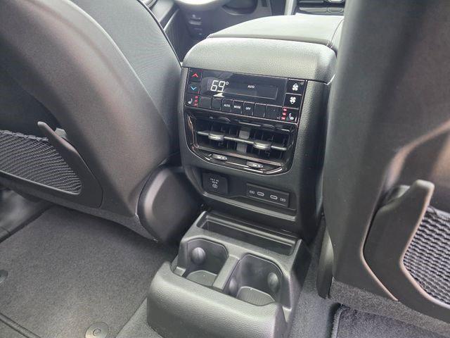 new 2026 Jeep Grand Cherokee L car, priced at $54,677