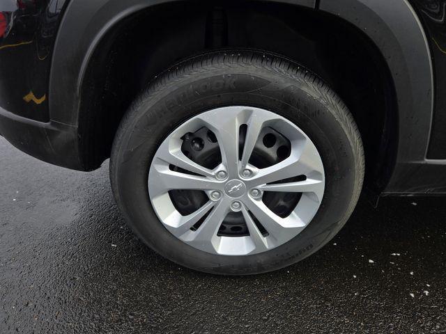 used 2024 Chevrolet Trax car, priced at $19,216