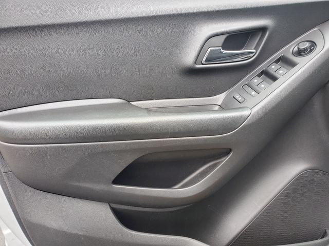 used 2022 Chevrolet Trax car, priced at $16,979