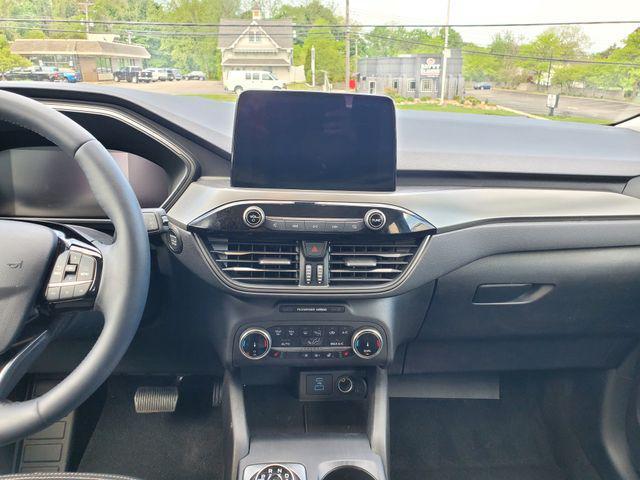 used 2023 Ford Escape car, priced at $22,644