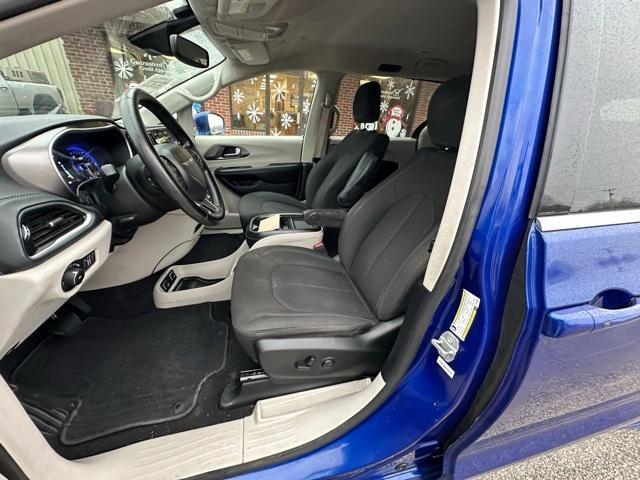 used 2021 Chrysler Pacifica car, priced at $17,688
