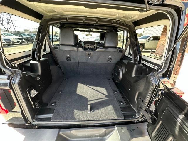 used 2021 Jeep Wrangler Unlimited car, priced at $27,813