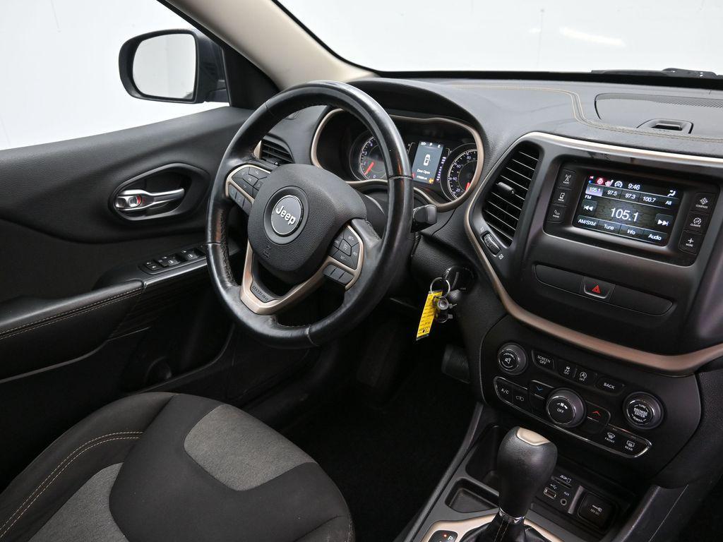 used 2016 Jeep Cherokee car, priced at $7,599