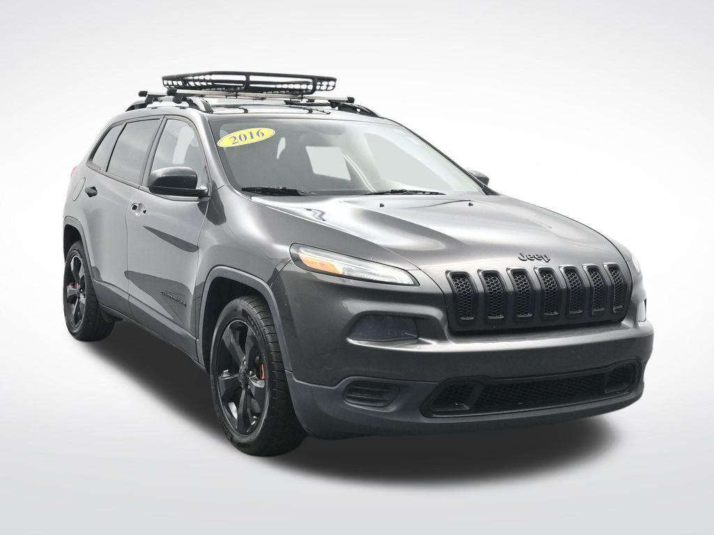 used 2016 Jeep Cherokee car, priced at $7,599
