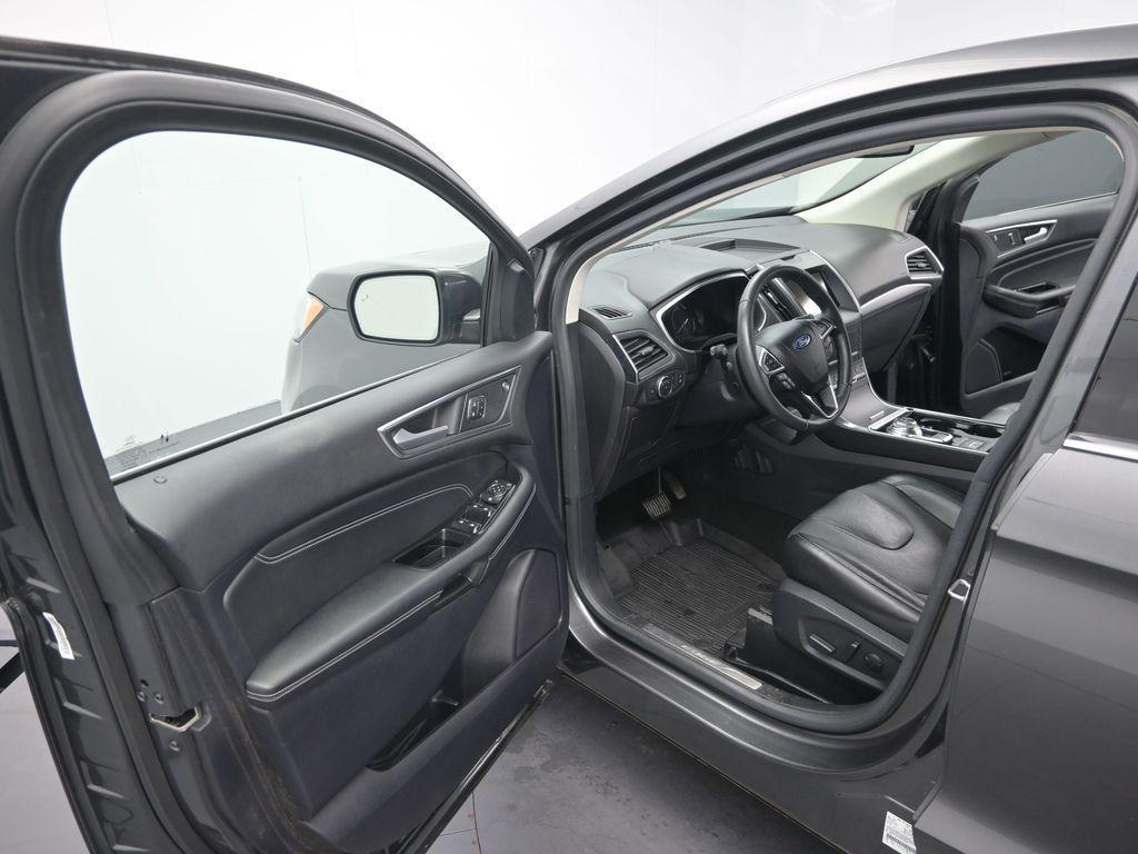 used 2020 Ford Edge car, priced at $16,499