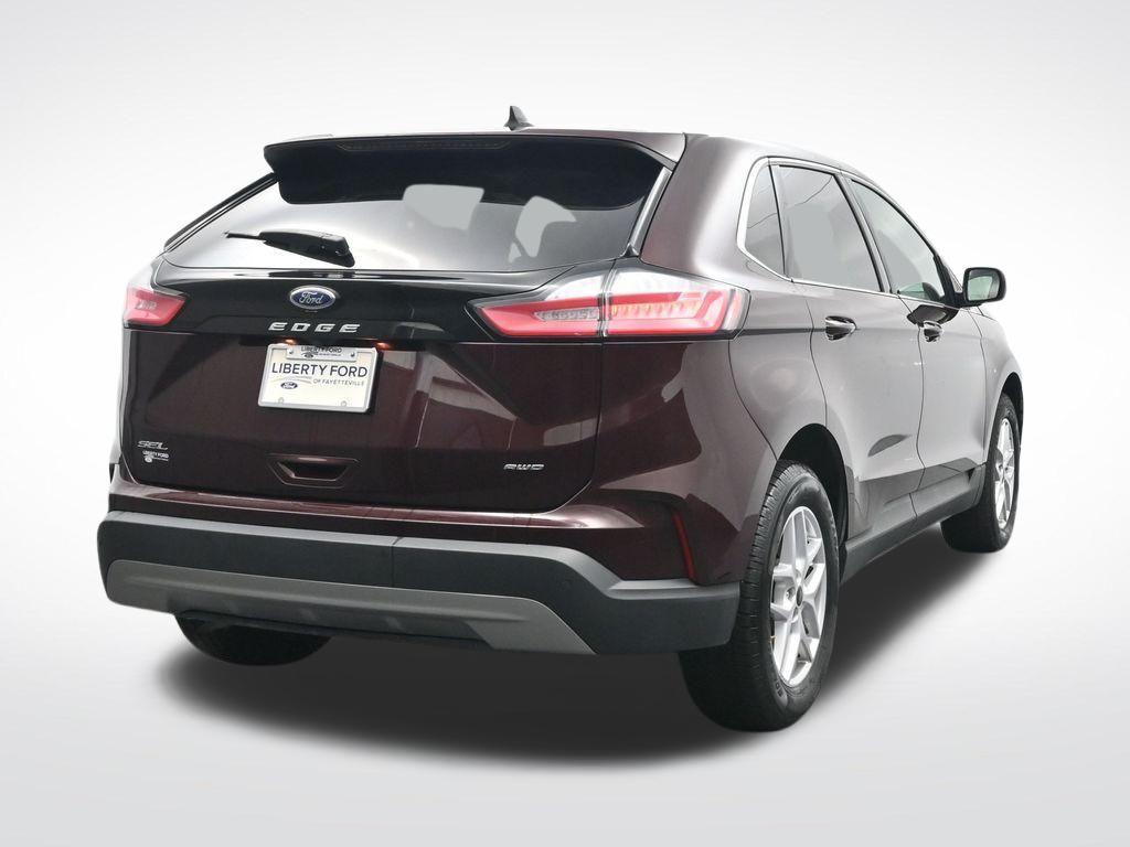 used 2024 Ford Edge car, priced at $18,899
