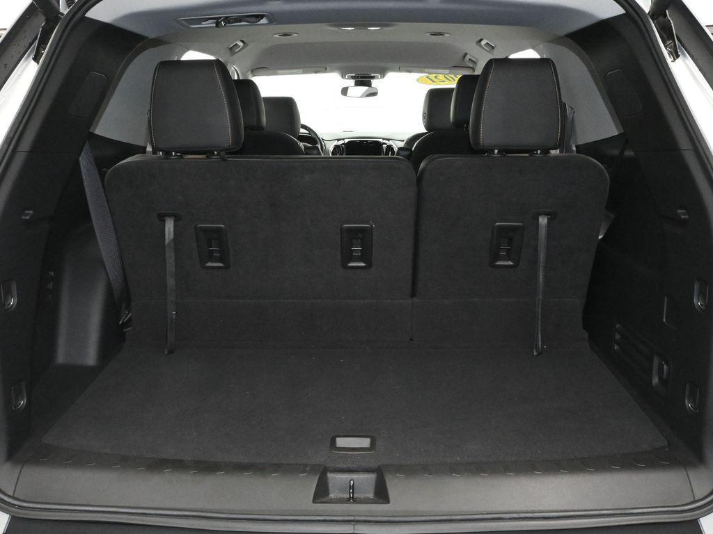 used 2021 Chevrolet Traverse car, priced at $19,604