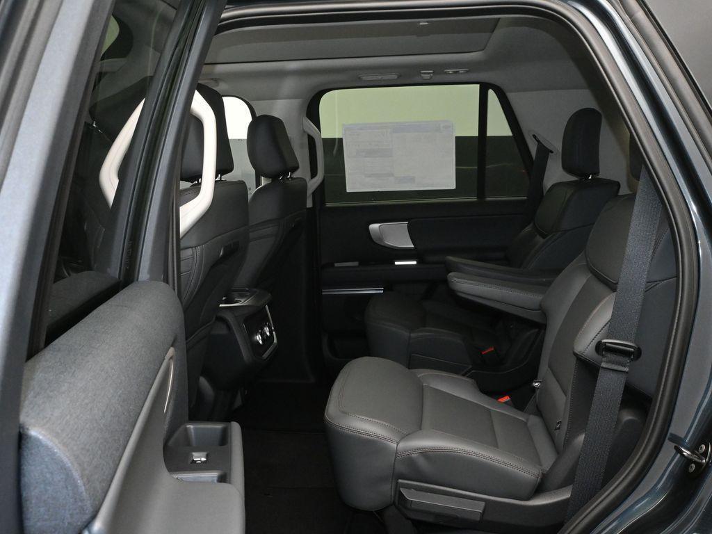 new 2025 Ford Expedition car, priced at $67,995