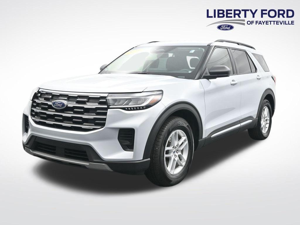 used 2025 Ford Explorer car