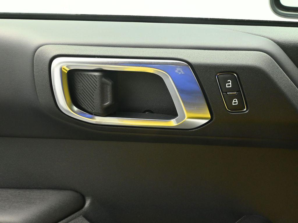 new 2025 Ford Bronco car, priced at $51,295