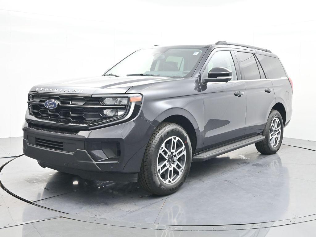 new 2025 Ford Expedition car, priced at $67,995