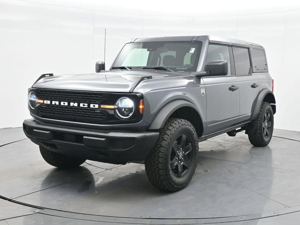 new 2025 Ford Bronco car, priced at $45,165