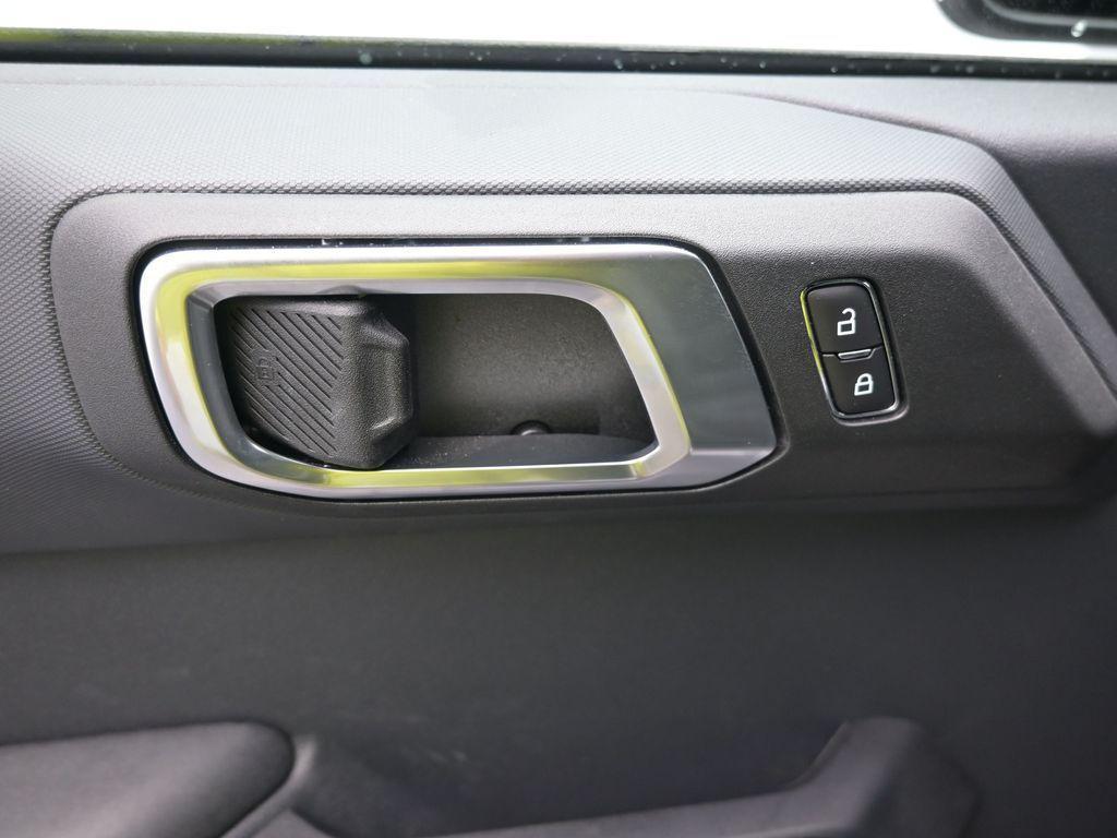 new 2025 Ford Bronco car, priced at $45,165