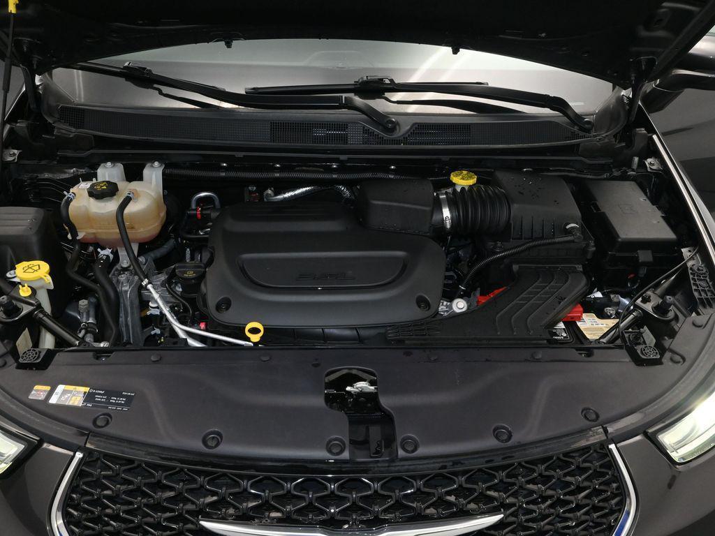 used 2022 Chrysler Pacifica car, priced at $18,934