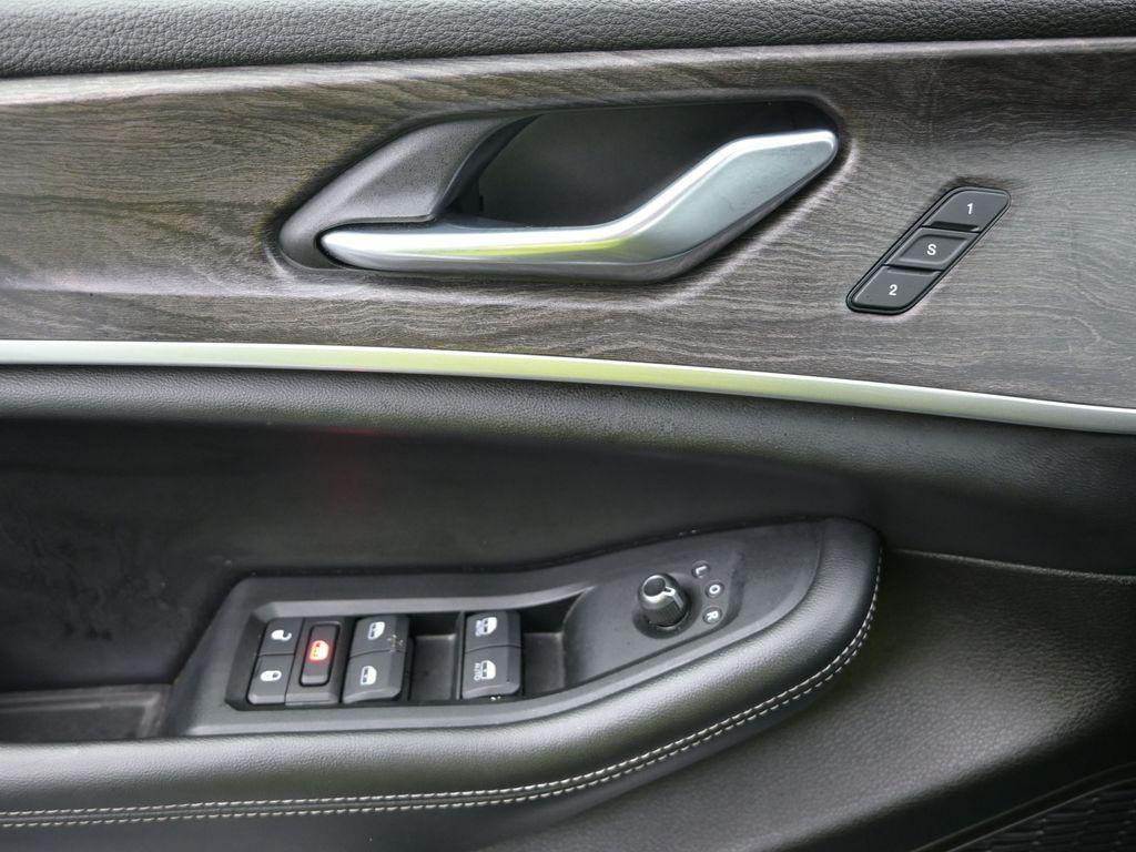 used 2024 Jeep Grand Cherokee L car, priced at $27,475