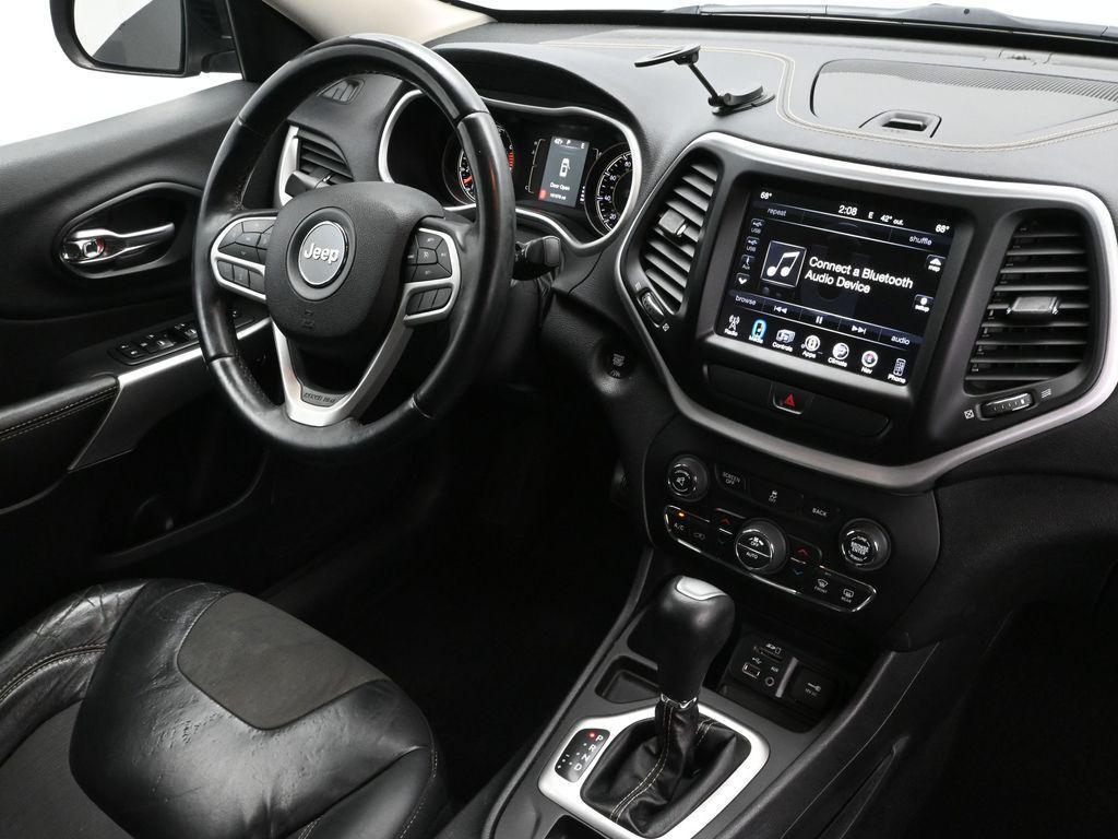 used 2018 Jeep Cherokee car, priced at $10,994