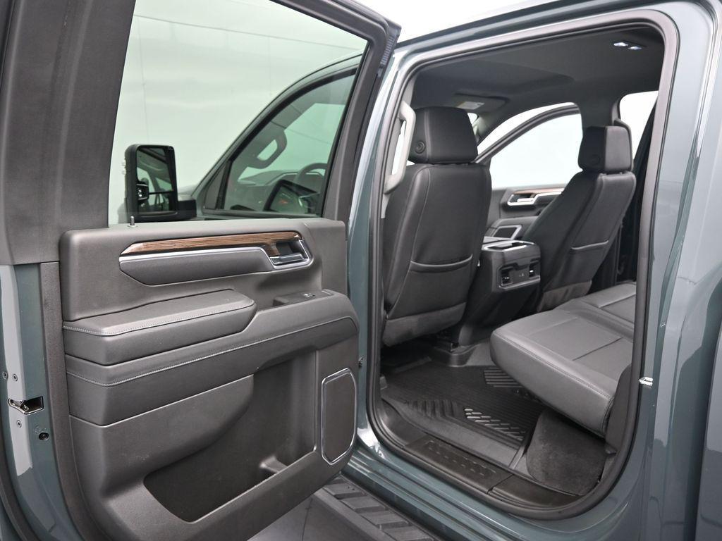 used 2025 Chevrolet Silverado 2500 car