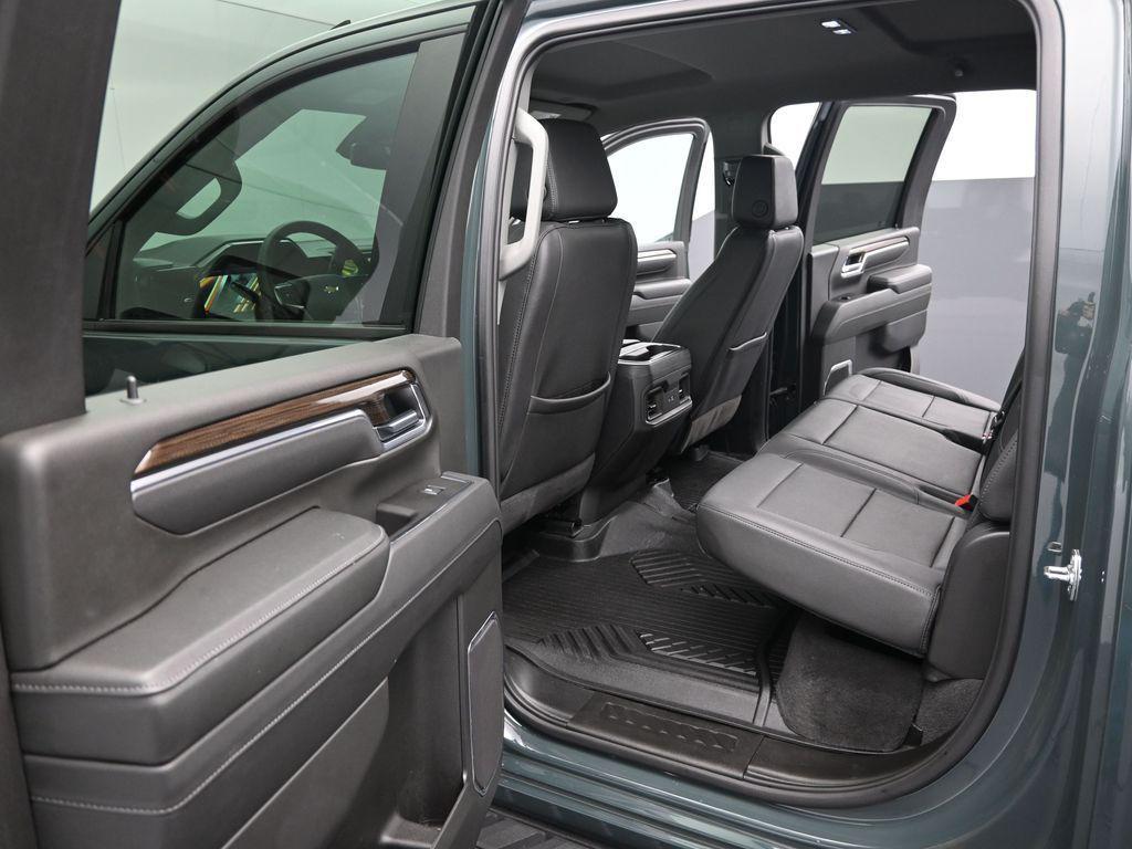 used 2025 Chevrolet Silverado 2500 car