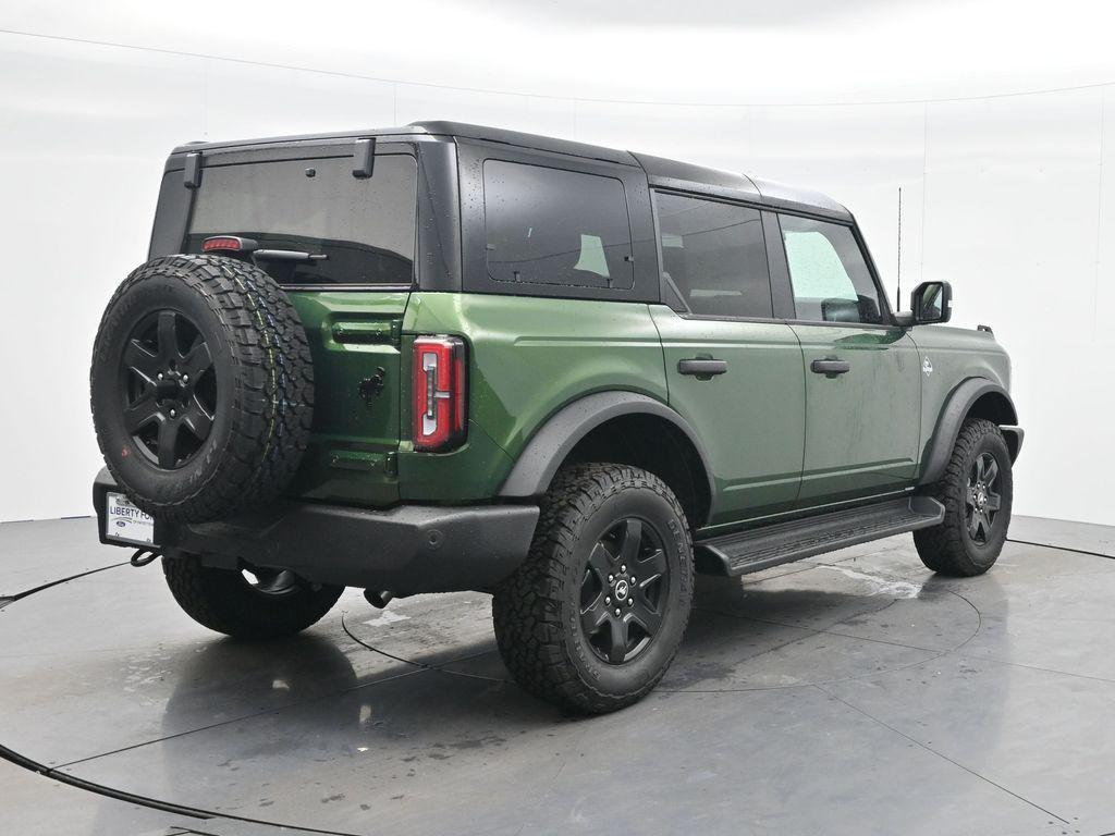 new 2025 Ford Bronco car, priced at $52,404