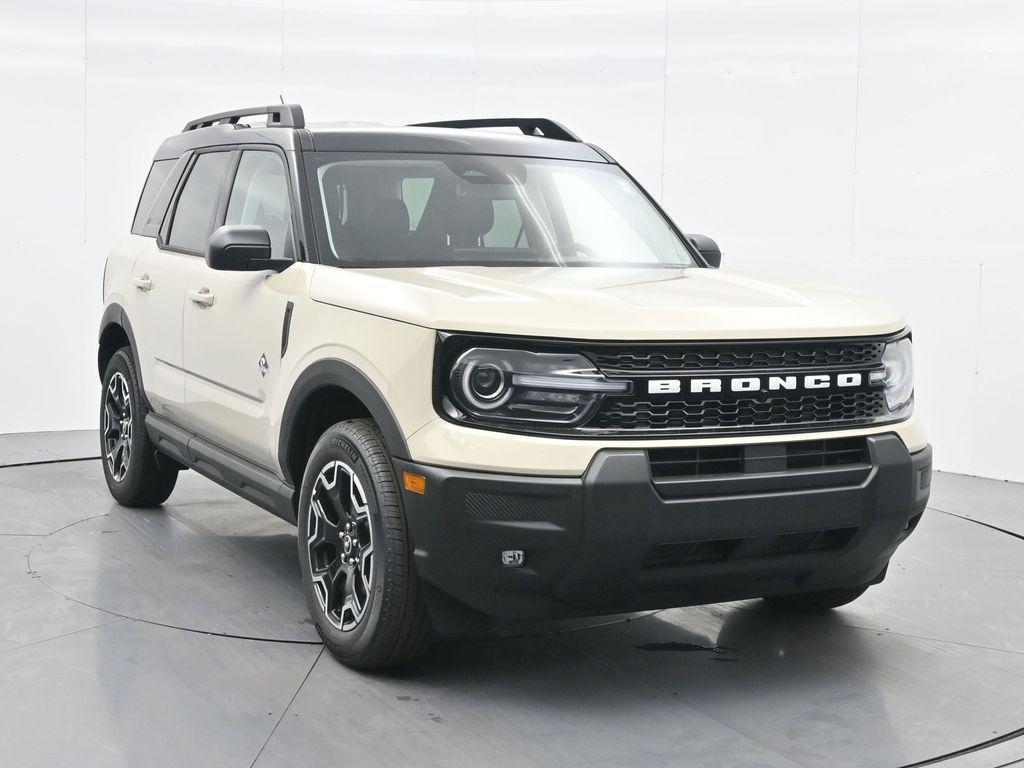 new 2025 Ford Bronco Sport car, priced at $36,185