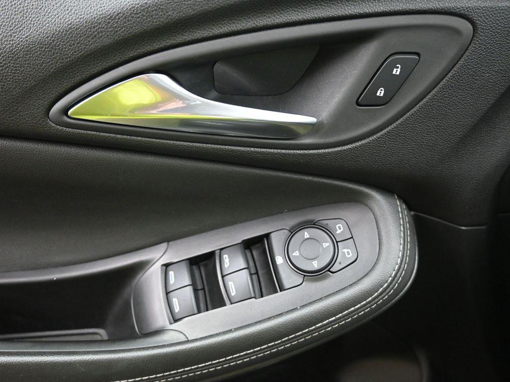 used 2024 Buick Encore GX car, priced at $18,995