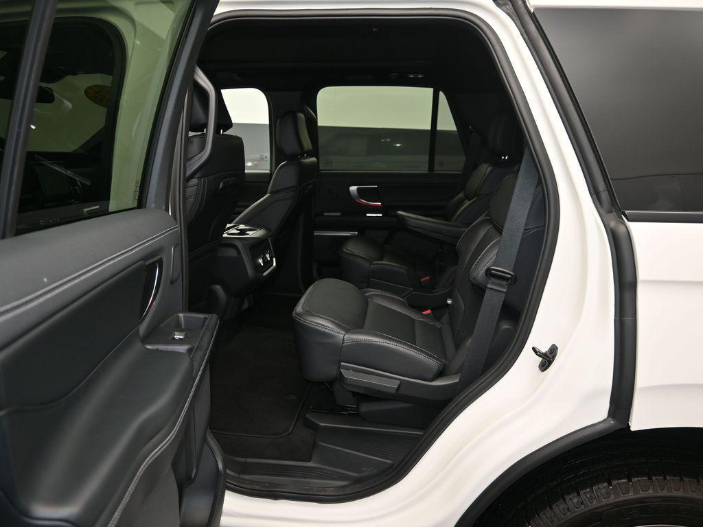 new 2025 Ford Expedition car, priced at $76,395