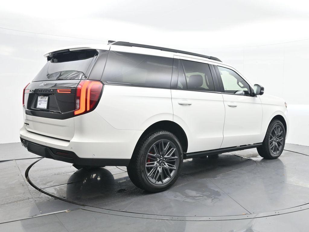 new 2025 Ford Expedition car, priced at $76,395
