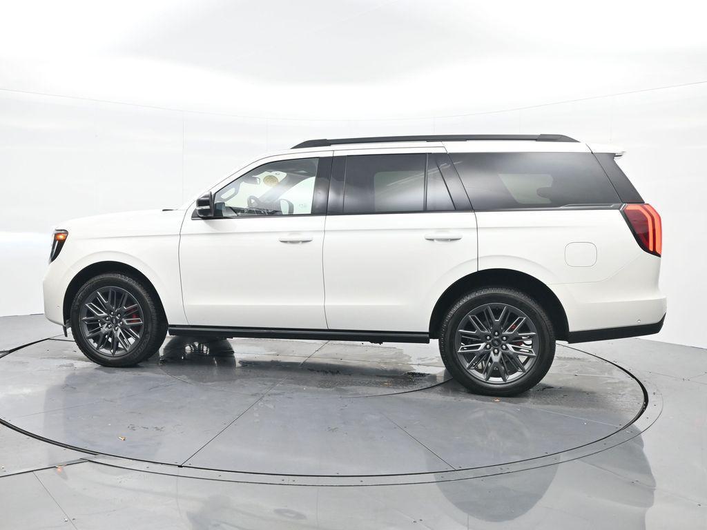 new 2025 Ford Expedition car, priced at $76,395