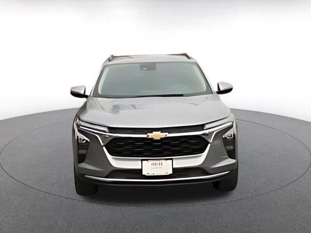 used 2025 Chevrolet Trax car, priced at $19,369