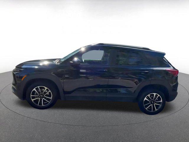 used 2025 Chevrolet TrailBlazer car, priced at $21,895