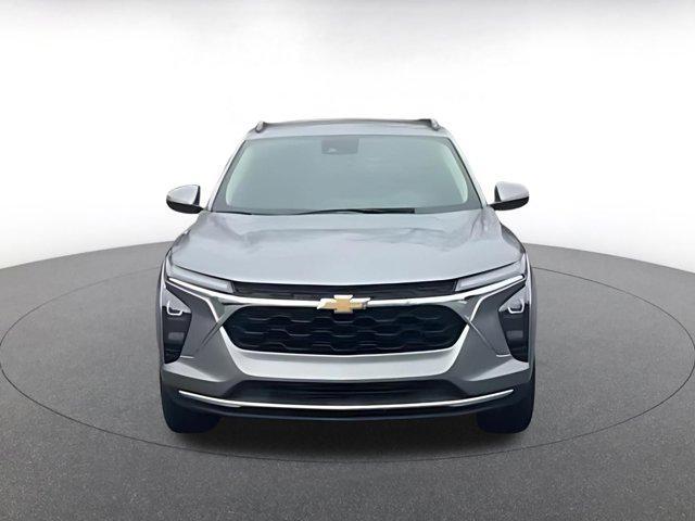 used 2025 Chevrolet Trax car, priced at $20,100