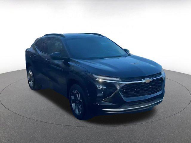 used 2025 Chevrolet Trax car, priced at $20,268