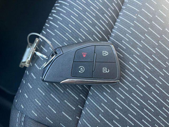 used 2025 Chevrolet Equinox car, priced at $25,906