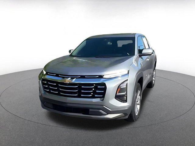 used 2025 Chevrolet Equinox car, priced at $23,098