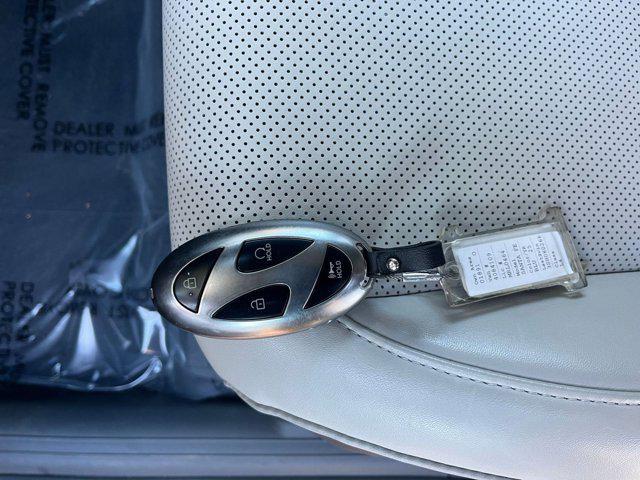 used 2025 Hyundai Santa Fe car, priced at $28,678