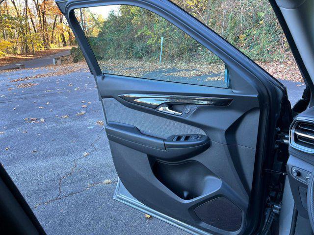 used 2025 Chevrolet TrailBlazer car, priced at $22,191