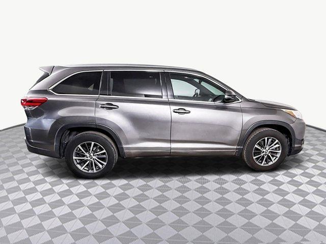 used 2018 Toyota Highlander car, priced at $19,498