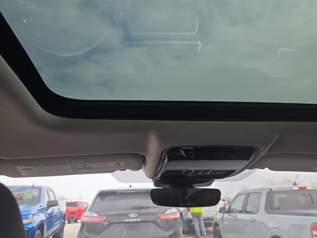 used 2018 Land Rover Range Rover Velar car, priced at $18,395