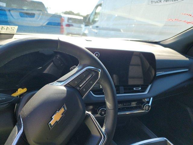 used 2025 Chevrolet Equinox car, priced at $21,695