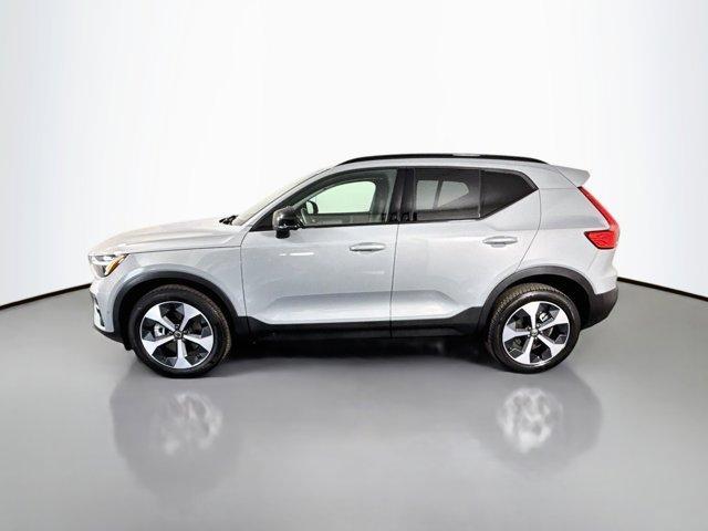 used 2026 Volvo XC40 car, priced at $36,394