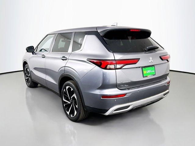 used 2022 Mitsubishi Outlander car, priced at $18,098