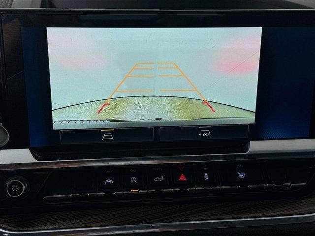 used 2025 Chevrolet Silverado 1500 car, priced at $32,998